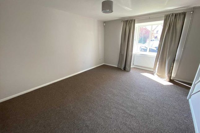 15, Beechtree Close, Ruskington photo 2