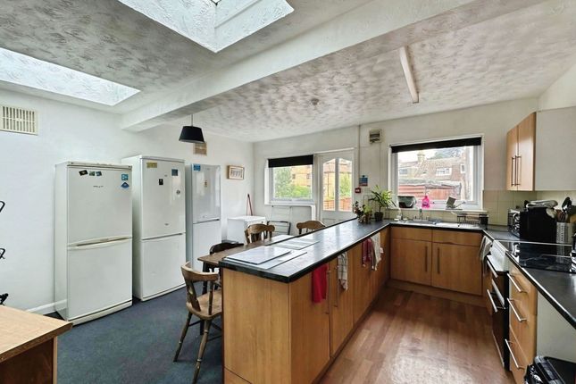 17 Norwich Avenue, Bournemouth photo 3