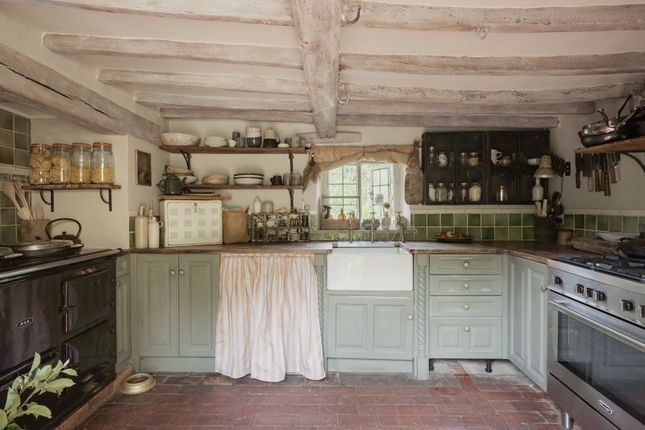 294287 - Tanyard Farmhouse, Great Ellingham-15.Jpg