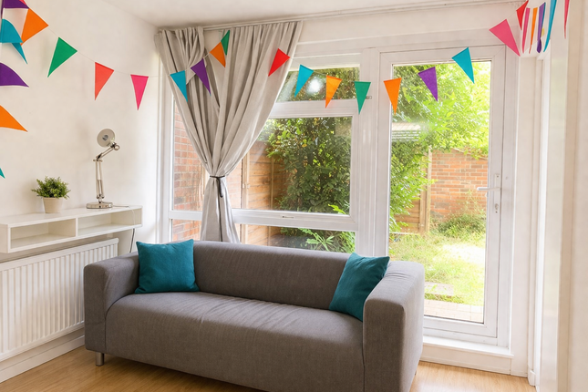 37 Berkeley Walk, Finsbury Park, London, N7 7RS, London photo 2