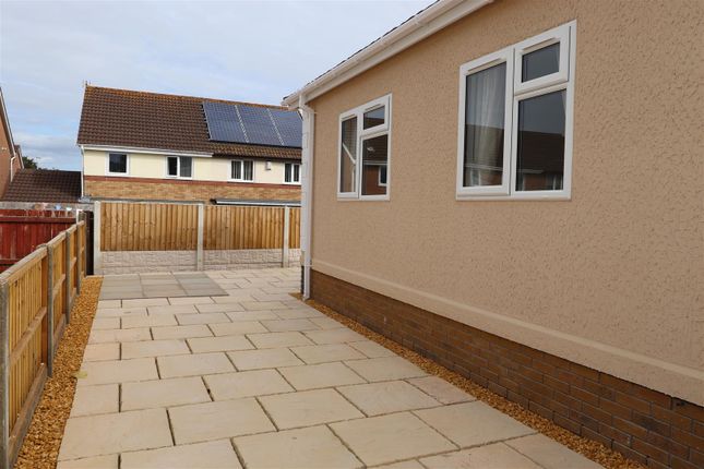 Mobile/park home for sale in Queens Drive, Cambrian Residential Park, Cardiff