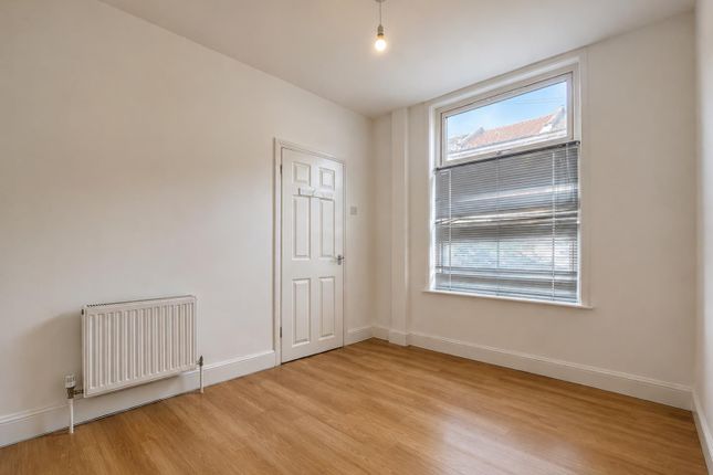 24, Binsteed Road, Portsmouth photo 2