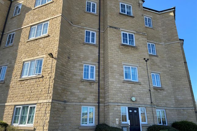 Flat to rent in Calder View, Lower Hopton, Mirfield