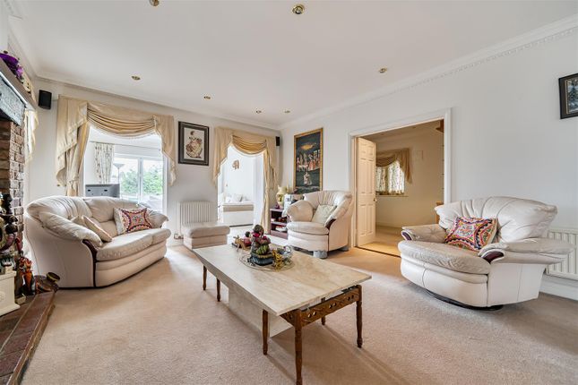 19, Ash Close, Stanmore photo 4