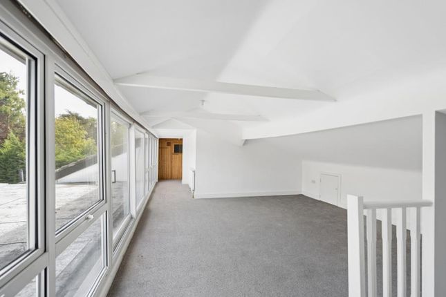 Melodies, Oxhey Lane, Pinner photo 4