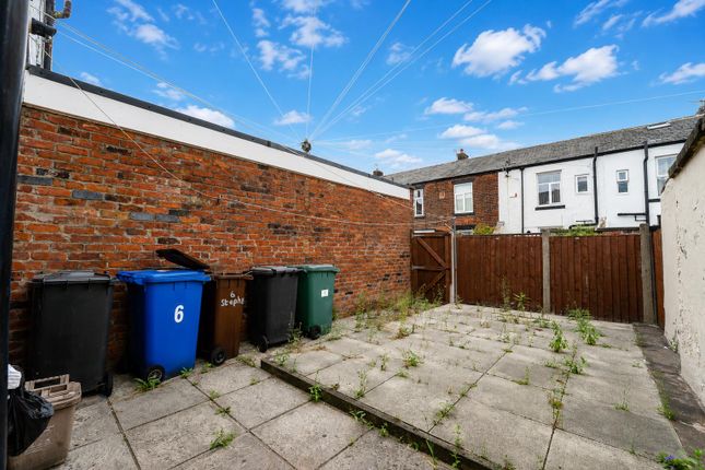 6, Stephen Street, Bury photo 4