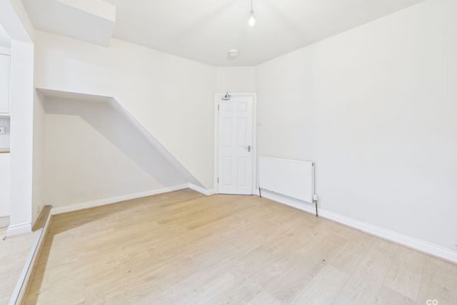 3 Coombe Terrace, Brighton photo 3