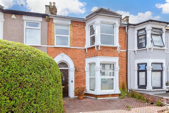 Terraced house for sale in Lansdowne Road, Ilford, Essex