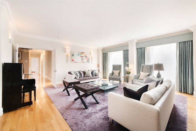 Thumbnail Flat to rent in Queen Anne's Gate, Westminster, London