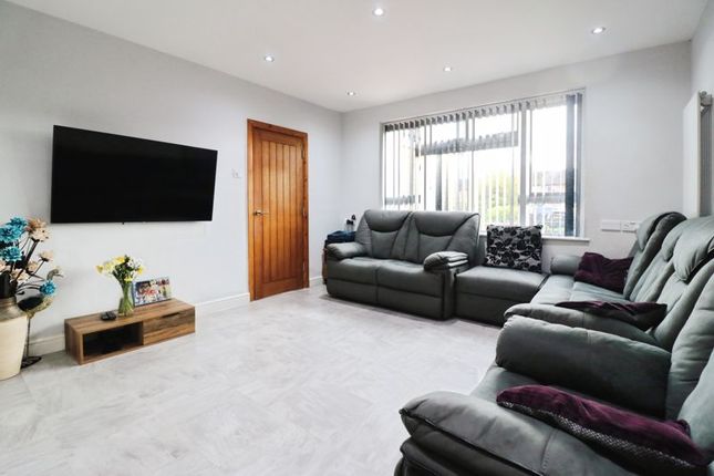 86, Doddsfield Road, Slough photo 3