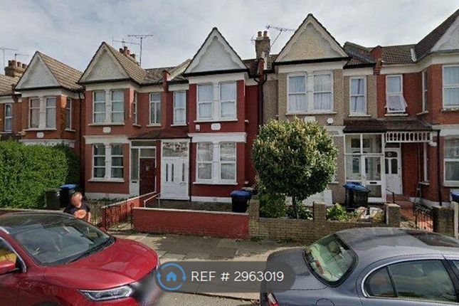 4-bed terraced on Warwick Road, London, £2,995/mo