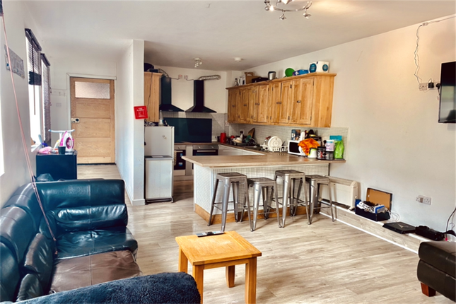 Thumbnail Flat to rent in Maid Marian Way, Nottingham