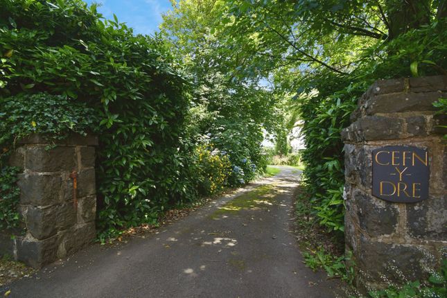 Cefn-Y-Dre House,, Fishguard, Pembrokeshire photo 2