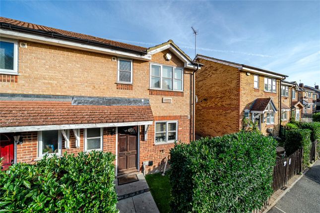 2-bed detached on Star Lane, Orpington, £240,000