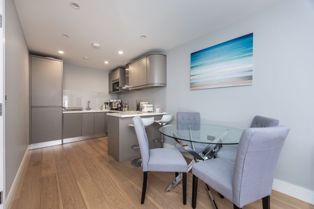 Wyfold Road, London photo 3