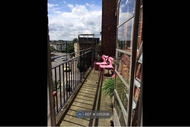 Flat, Riversdale Road, London photo 2