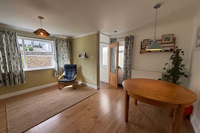 2, Barton Close, Heamoor photo 2