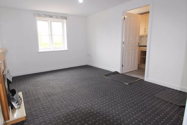 77, Thornbury Road, Walsall photo 3