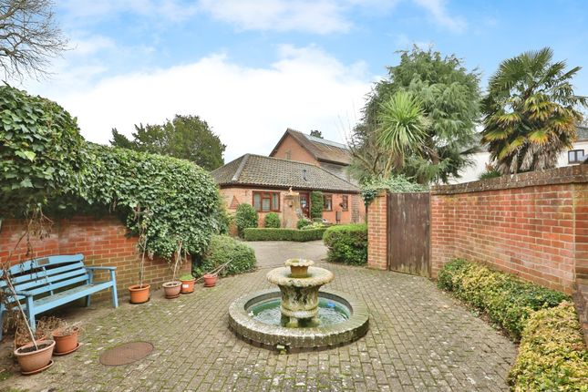 4, Catton Hall Farm, Norwich photo 3
