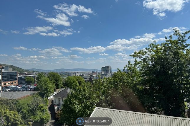Flat, Swansea photo 3