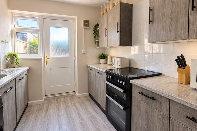 9, Magnolia Avenue, Weston-super-Mare, North Somerset photo 4