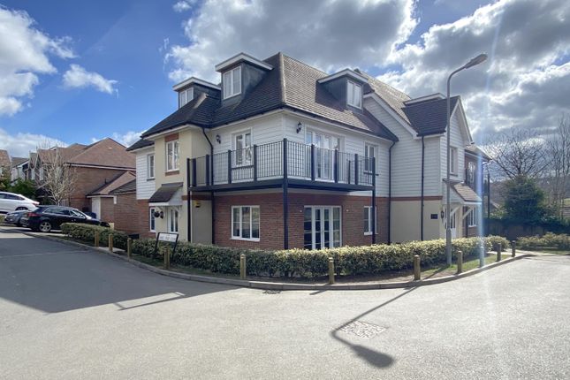 Thumbnail Flat for sale in Ivy Lodge, Freer Crescent, High Wycombe, Buckinghamshire