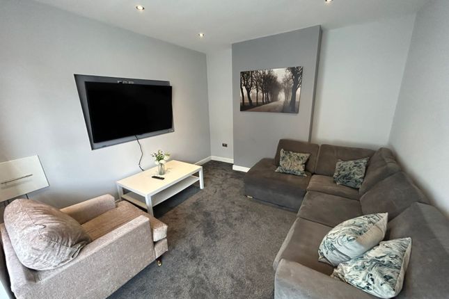57, Hartley Avenue, Leeds photo 3