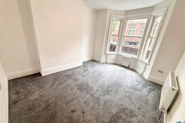 39, Tenth Avenue, Newcastle upon Tyne photo 4