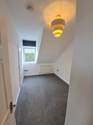 Flat to rent in Bitton Park Road, Teignmouth