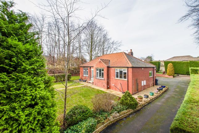 Thumbnail Detached bungalow for sale in Barnsley Road, Flockton, Wakefield