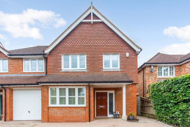 Thumbnail Semi-detached house to rent in Mayflower Way, Beaconsfield