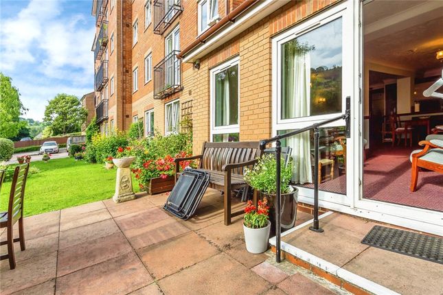 20,, Bourne Court, Caterham photo 3