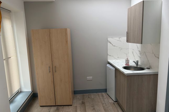 2, Corkran Road, Surbiton photo 5