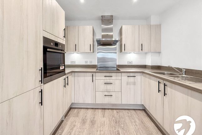 Flat 24, Gladiator Court, 1, Batesford Close, West Malling photo 2