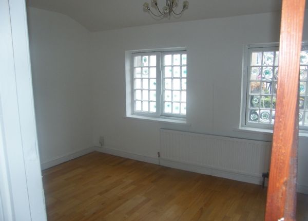 34 Gateacre Brow Gateacre Liverpool L25 3PB, Liverpool photo 4