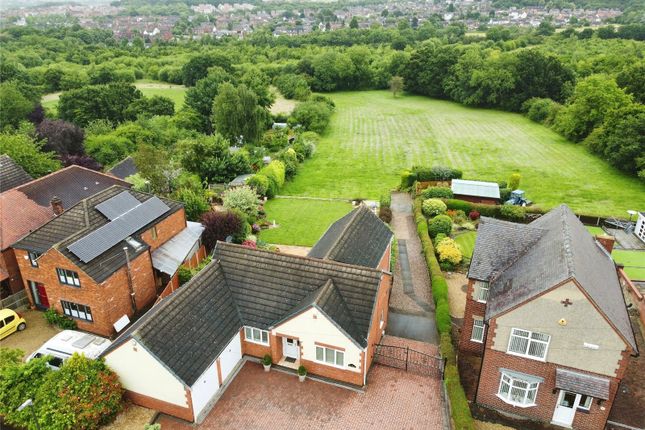 Thumbnail Bungalow for sale in Mount Pleasant Road, Castle Gresley, Swadlincote, Derbyshire