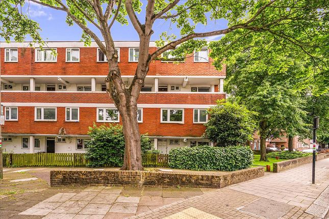Thumbnail Flat to rent in Wolsey Court, Westbridge Road, London