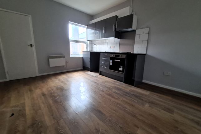 Thumbnail Flat to rent in Shirley Road, Southampton, Hampshire