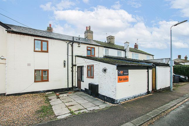 Thumbnail Terraced house for sale in Buntings Path, Burwell, Cambridge