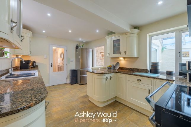 7, Hoarstone, Stourbridge photo 4