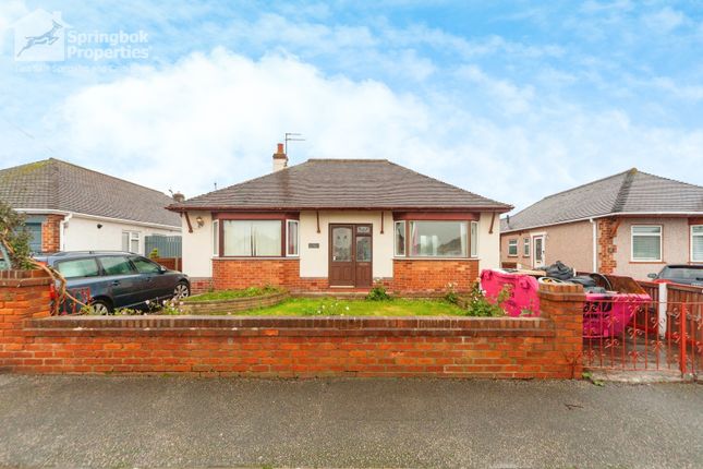 Thumbnail Bungalow for sale in Gillian Drive, Rhyl, Clwyd