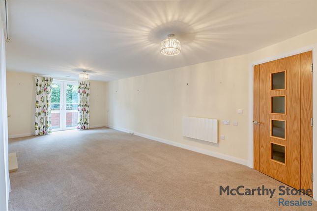 25 Sycamore Court, Filey Road, Scarborough photo 4