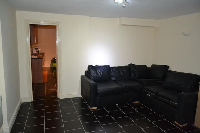 Homes To Let In Cardiff Bay Rent Property Thumbnail Flat To Rent In 56 58 Colum Road Cathays Cardiff