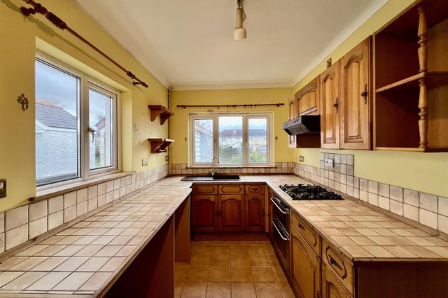 10, Old Road, Ammanford photo 3