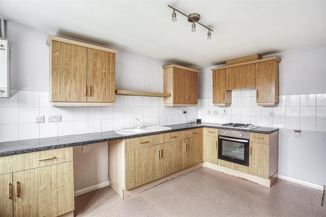 23, Middlefield Close, Derby photo 2