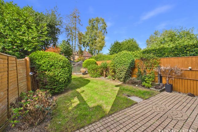 86, London Road, Knebworth photo 2