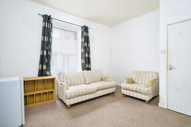 Flat for sale in Clifton Place, Greenbank, Plymouth
