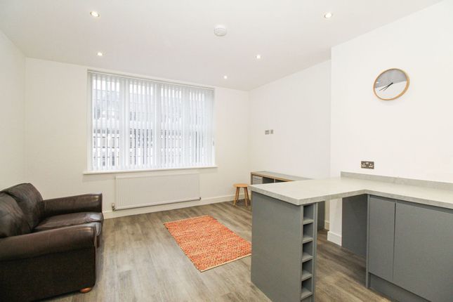 Flat to rent in 1-3 Knifesmithgate, Chesterfield
