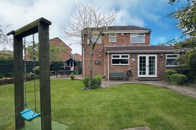 19, Fox Howe, Middlesbrough photo 2