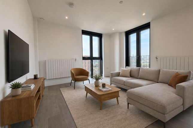 3-bed house on 807 Redwood Tower, London, £3,450/mo